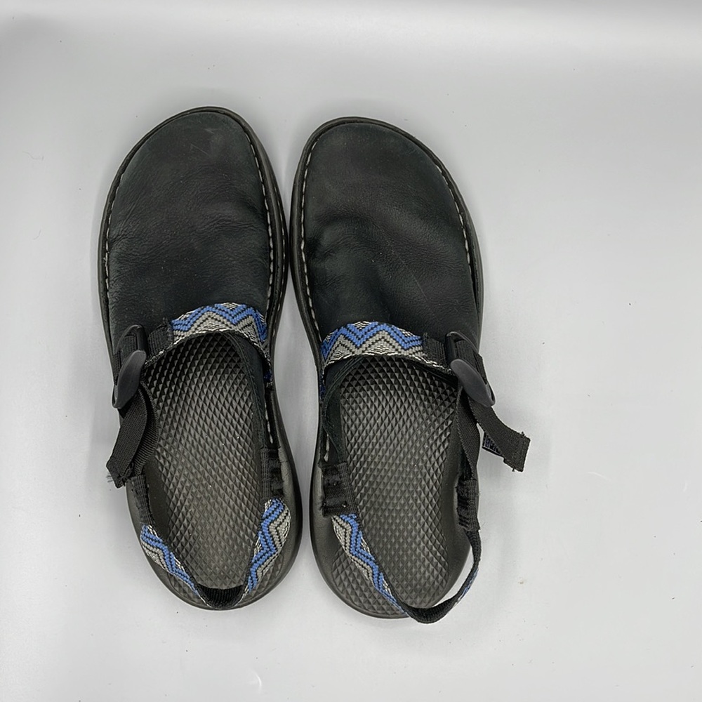 Chaco Toecoop Sz 8 Black Leather Slip On Clog Mules